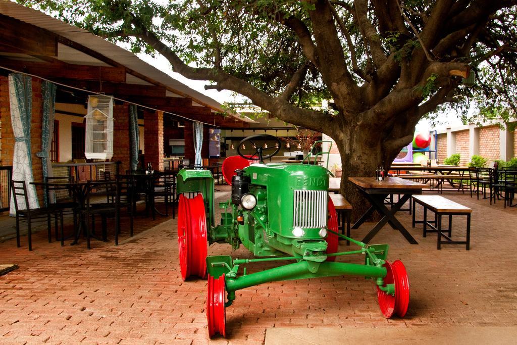 Casa Forno Country Hotel Otjiwarongo Luaran gambar