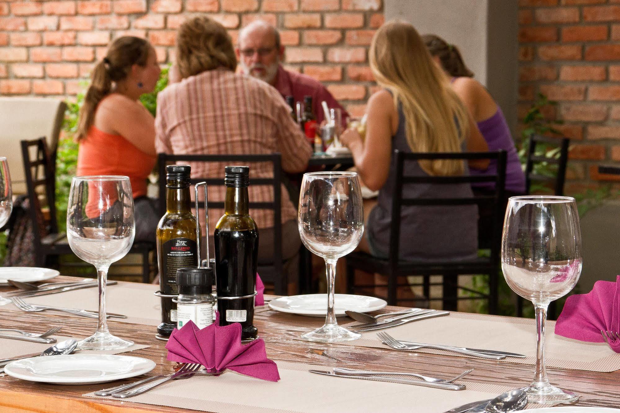 Casa Forno Country Hotel Otjiwarongo Luaran gambar