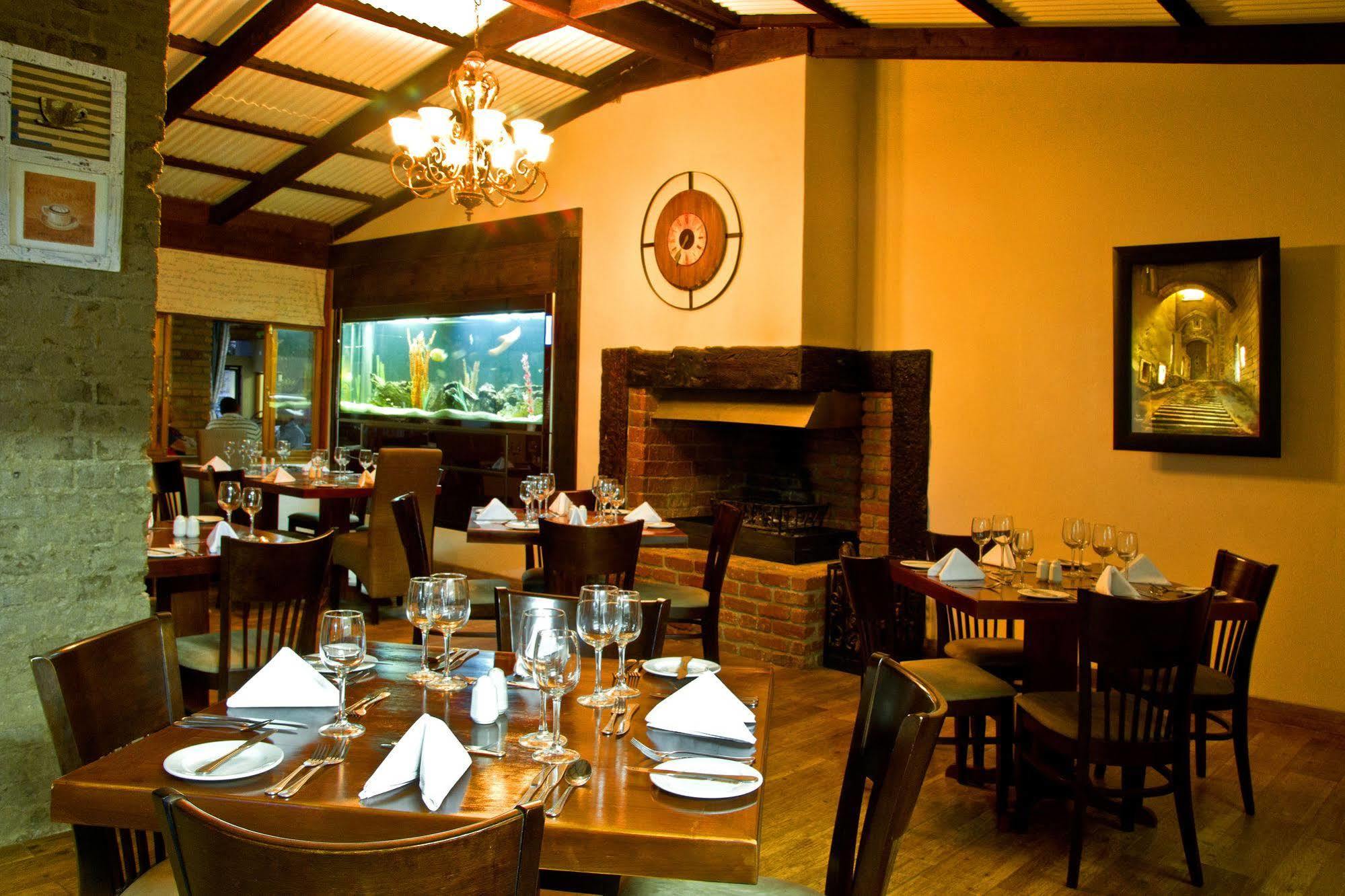 Casa Forno Country Hotel Otjiwarongo Luaran gambar